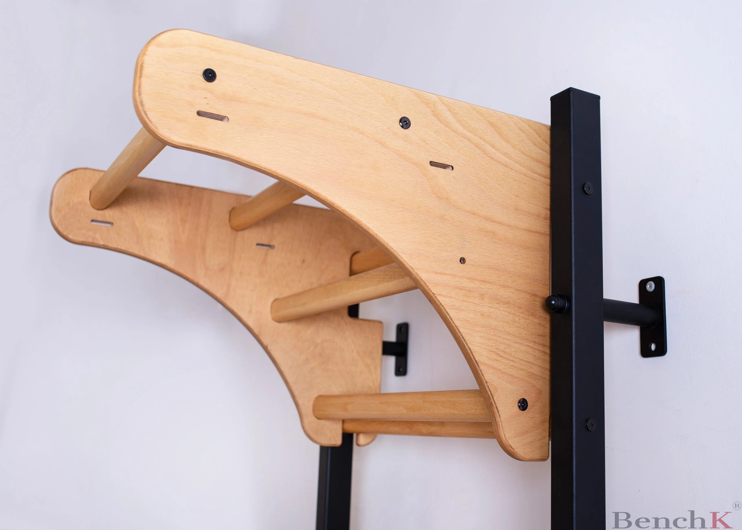 BenchK PB076 Wooden pull up bar in oak