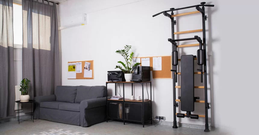Wall bars in the office – a short break