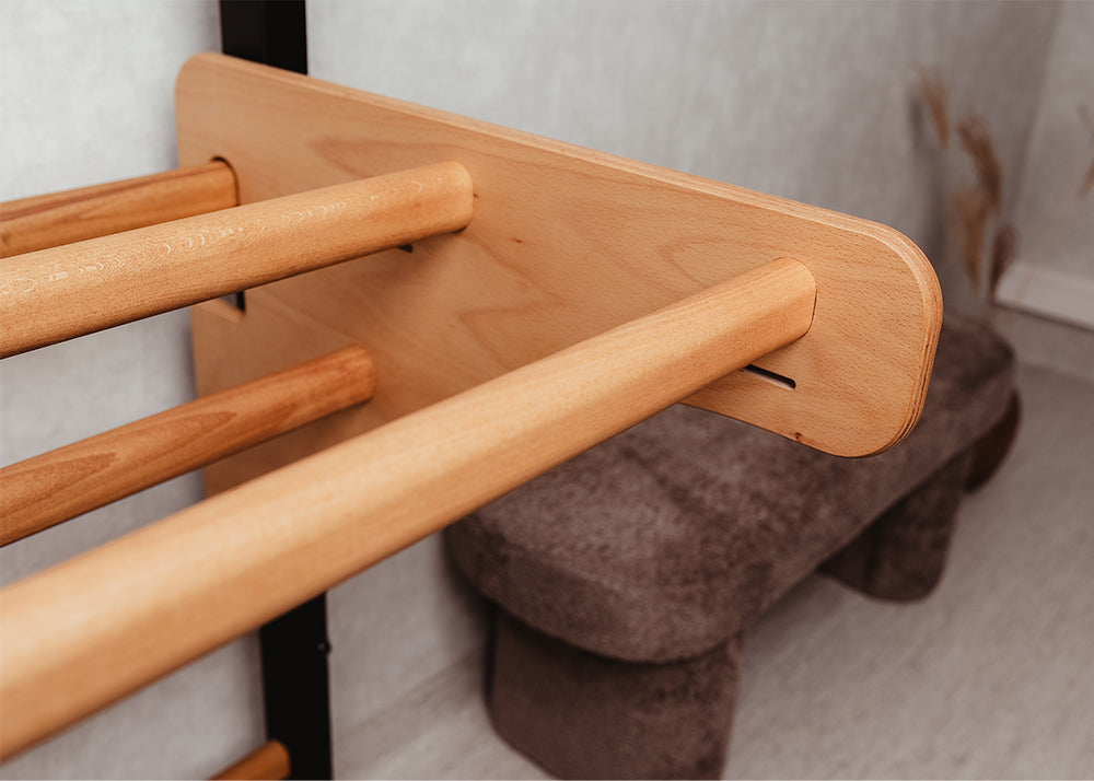 BenchK PB076 Wooden pull up bar in oak