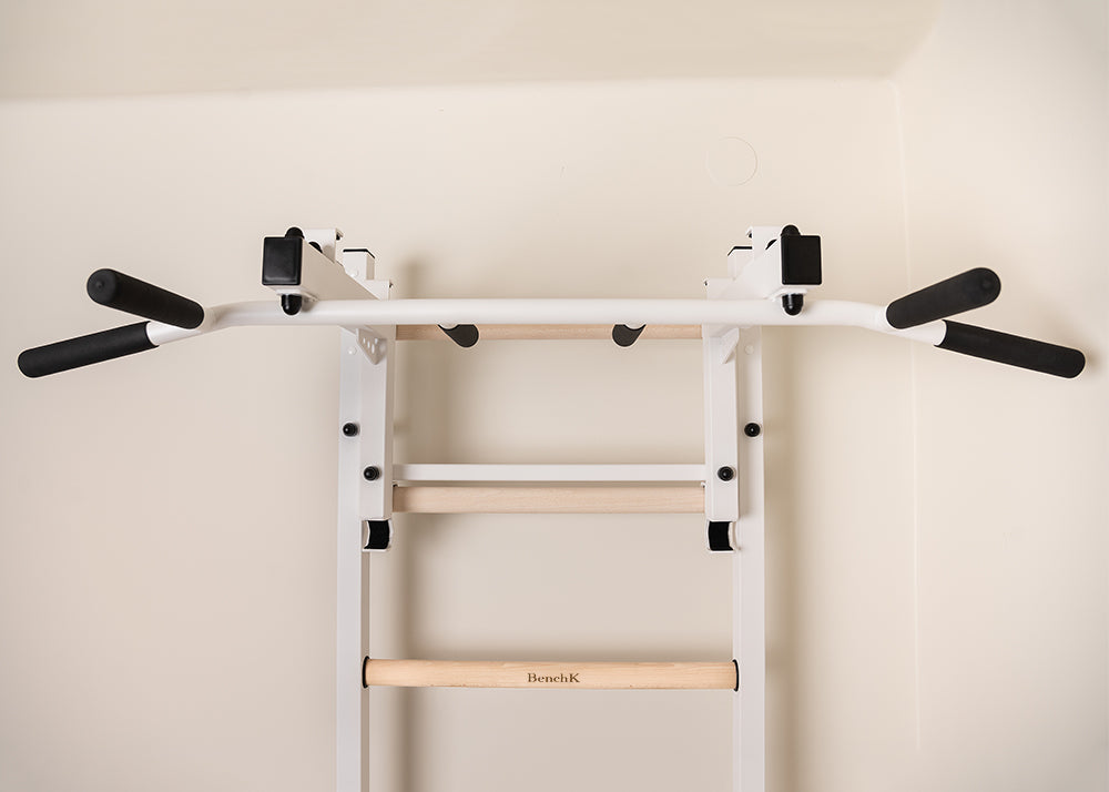 BenchK PB3W steel pull up bar