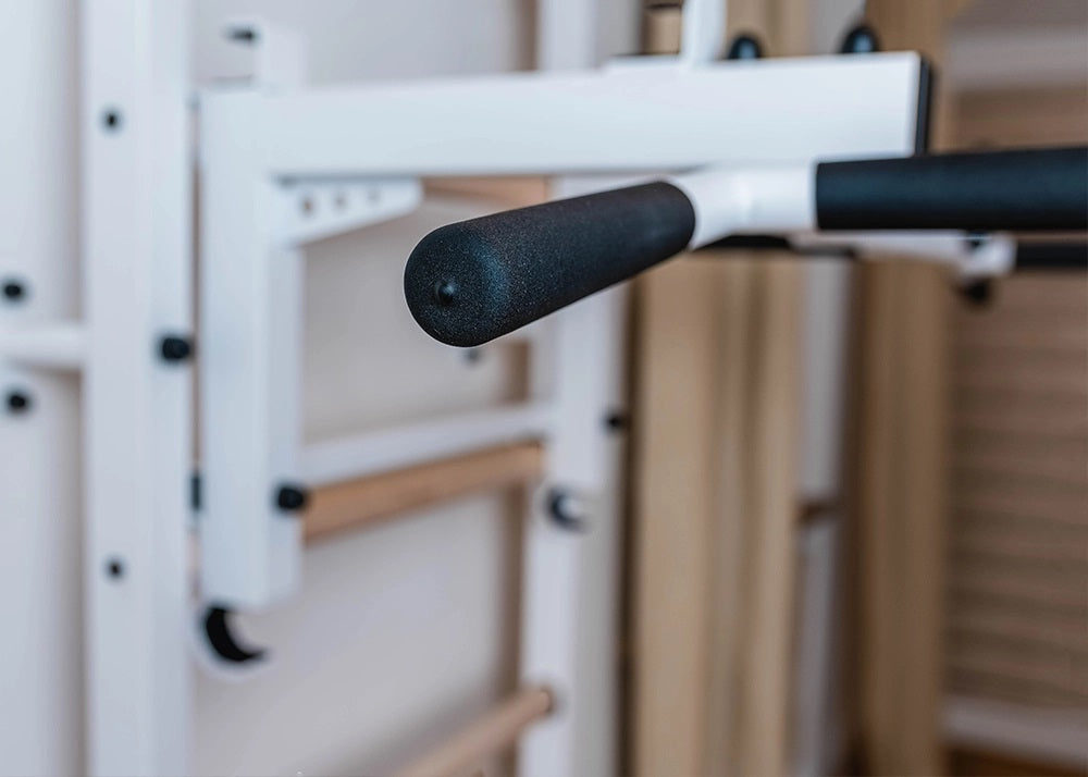 BenchK PB3W steel pull up bar